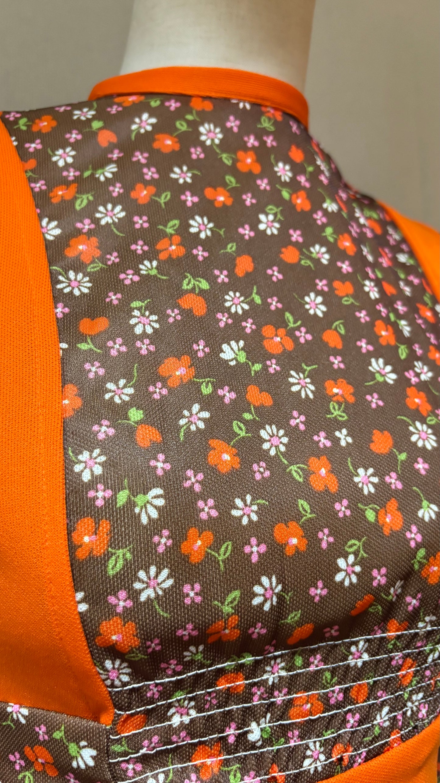 Vestido 70s Miss Flair